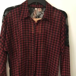 BRAND NEW Red & Black Plaid Lace Back Blouse Sz S